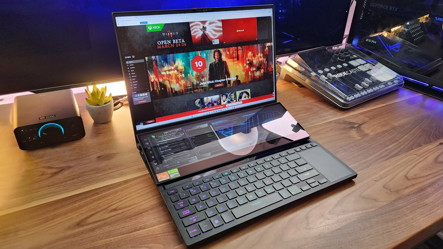 ASUS ROG Zephyrus Duo - RTX 4090 | R 9 7945HX | 64 GB D5 | 240 Hz ROG