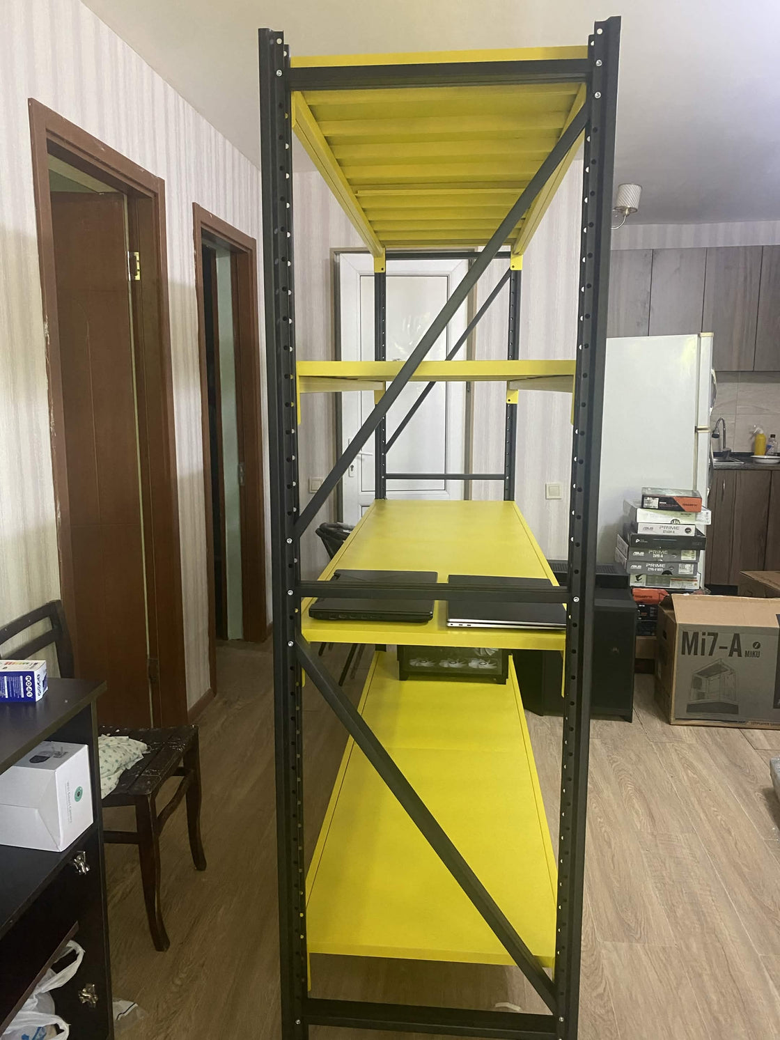 Storage Rack / Counter [200x200x60] TECHSWAP