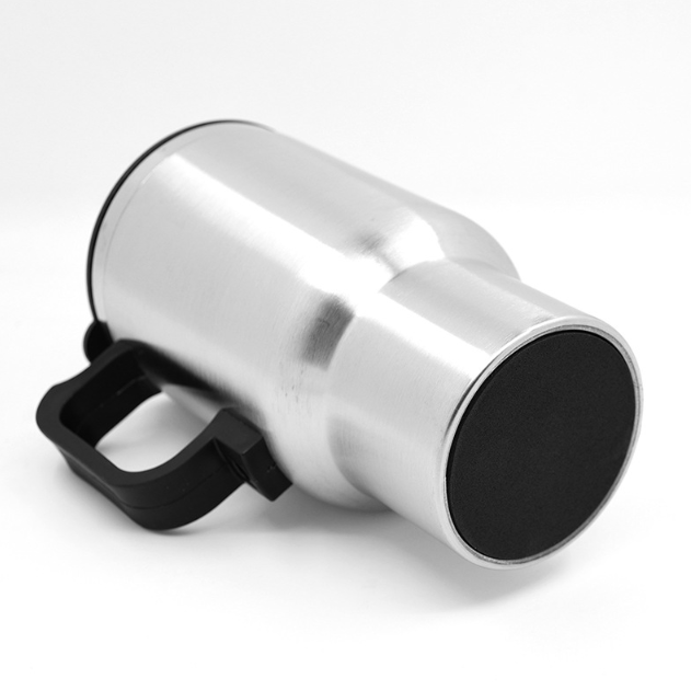 Compact travel stove with 12-volt cable for cars